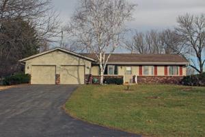 863 Comus Dr, Delavan, WI 53115 photo 1