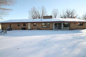 703 E Daffodil Ln, Beloit, WI 53511 photo 1