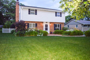 7360 N Mohawk Rd, Fox Point, WI 53217 photo 1