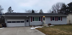 1570 E Young, Onalaska, WI 54650 photo 1