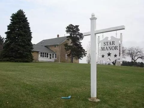 1450 Spring Vly, Jackson, WI 53037 photo 1