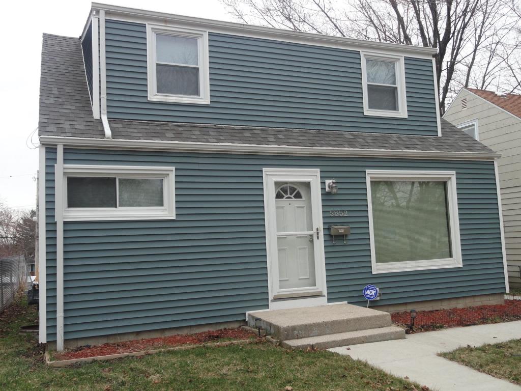 5852 N 71st St, Milwaukee, WI 53218 photo 1