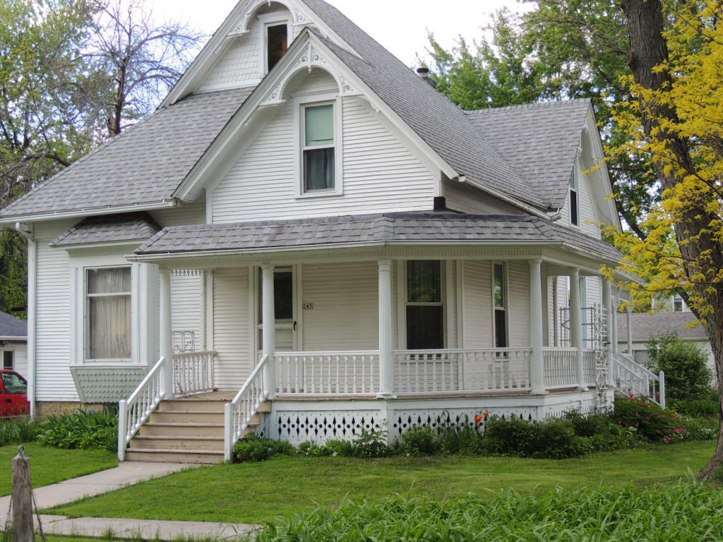 245 Ogden St, Capron, IL 61012 photo 1