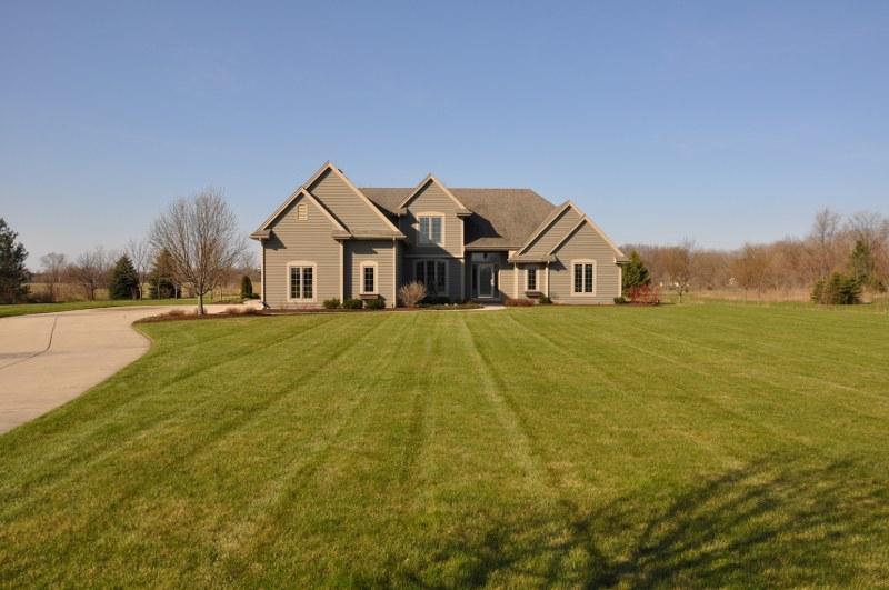 w347s9555 Jericho Dr, Eagle, WI 53119 photo 1