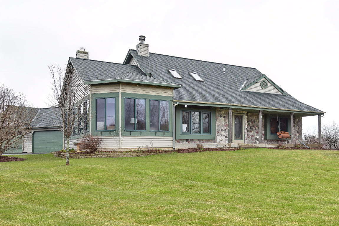 4514 Maple, Jackson, WI 53095 photo 1