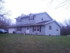 s82w35541 Eagle Dr, Eagle, WI 53119 photo 1