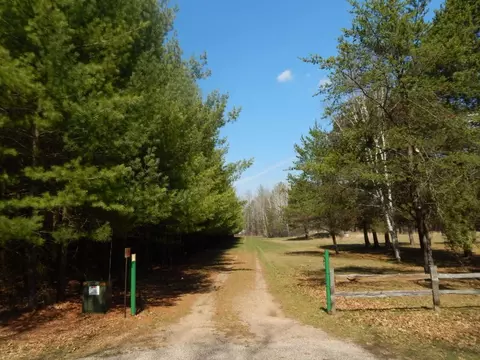 2016 Blackhawk, Monroe, WI 54613 photo 1