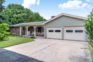 3186 Division Rd, Jackson, WI 53037 photo 1