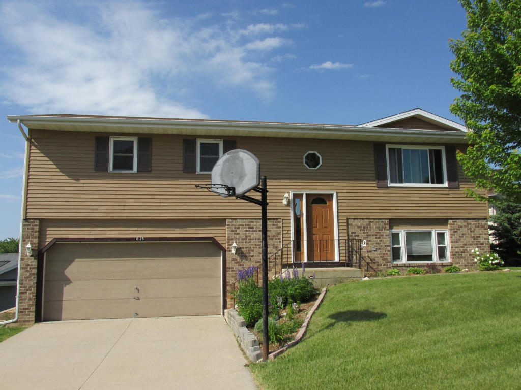 1025 Shepherds, West Bend, WI 53090 photo 1