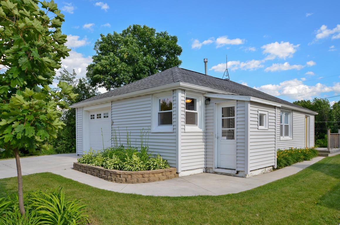 225 1st Ave, Adell, WI 53001 photo 1
