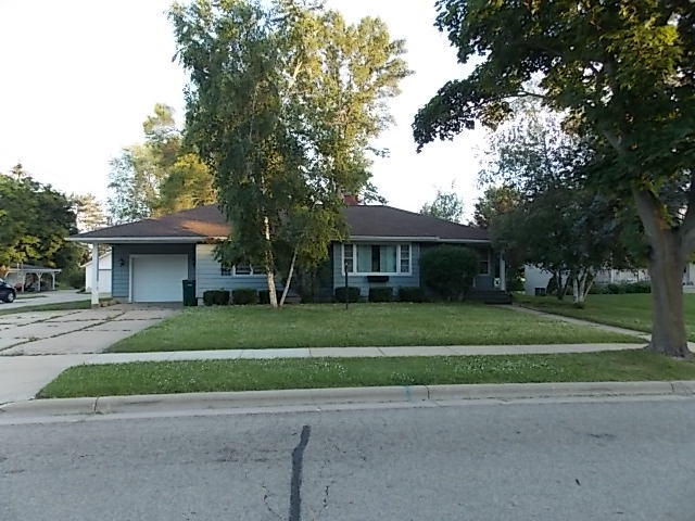 448 Knowlton, Waterloo, WI 53594 photo 1