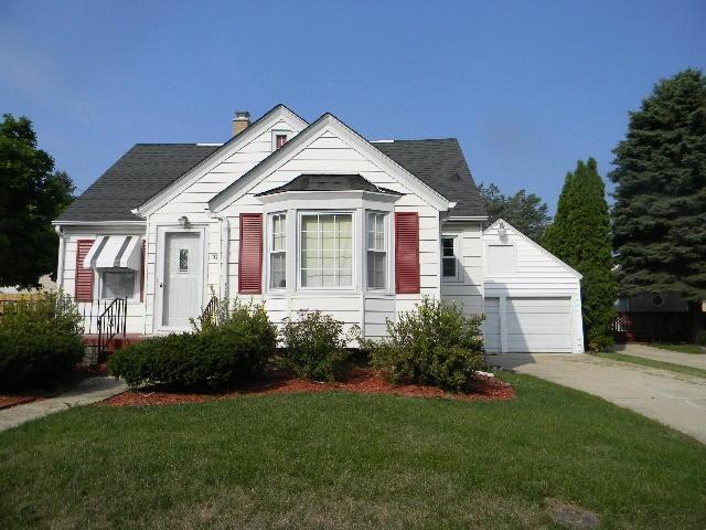 1012 Perry Ave, Racine, WI 53406 photo 1