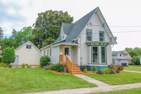 116 E Grn, Jefferson, WI 53549 photo 1