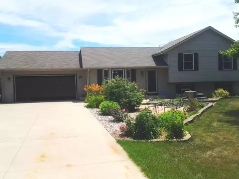 s94w35125 Crestfield, Eagle, WI 53119 photo 1