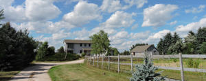 s105w37302 Estates, Eagle, WI 53119 photo 1