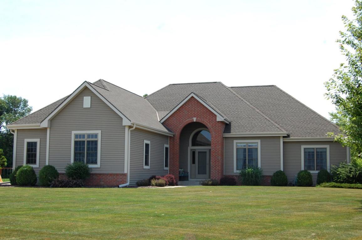 4623 Peacock Pass, Colgate, WI 53017 photo 1
