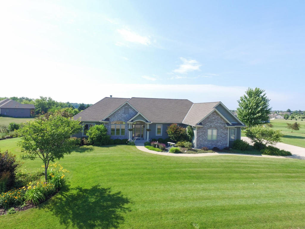 579 Winchester Pass, Colgate, WI 53017 photo 1