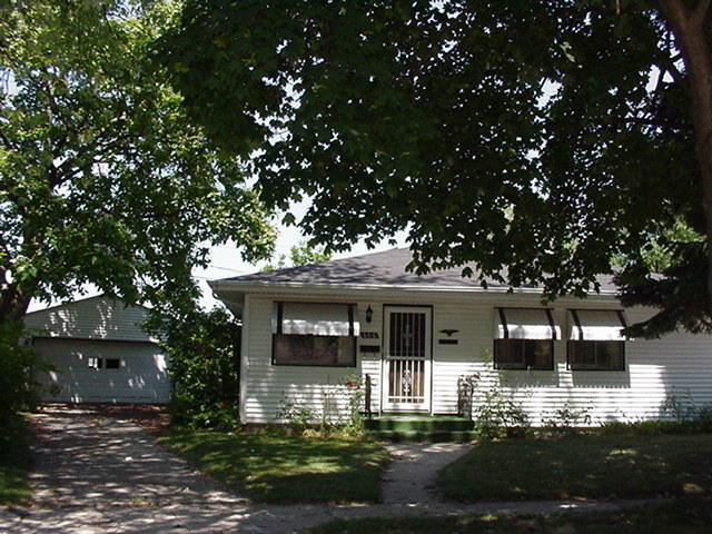 8418 15th Ave, Kenosha, WI 53143 photo 1