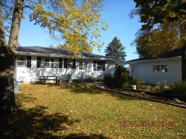 1717 Ruby Ln, Kossuth, WI 54220 photo 1