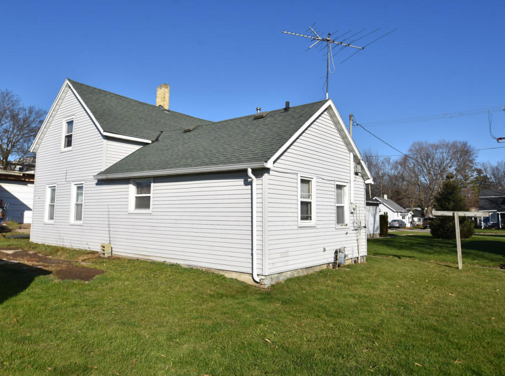 103 Jackson, Reeseville, WI 53579 photo 1