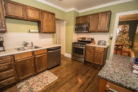 2829 S Greeley, Milwaukee, WI 53207 photo 1