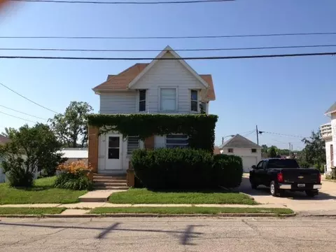 63 E State, Hartford, WI 53027 photo 1
