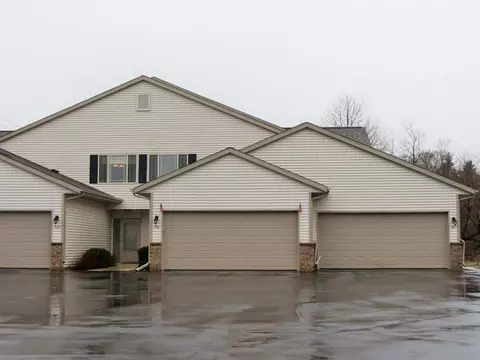 995 Spring, West Bend, WI 53095 photo 1