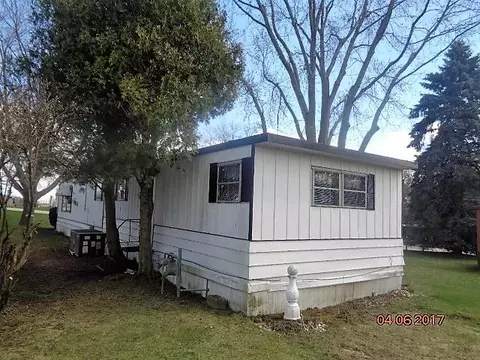 1412 Park, Lyons, WI 53105 photo 1