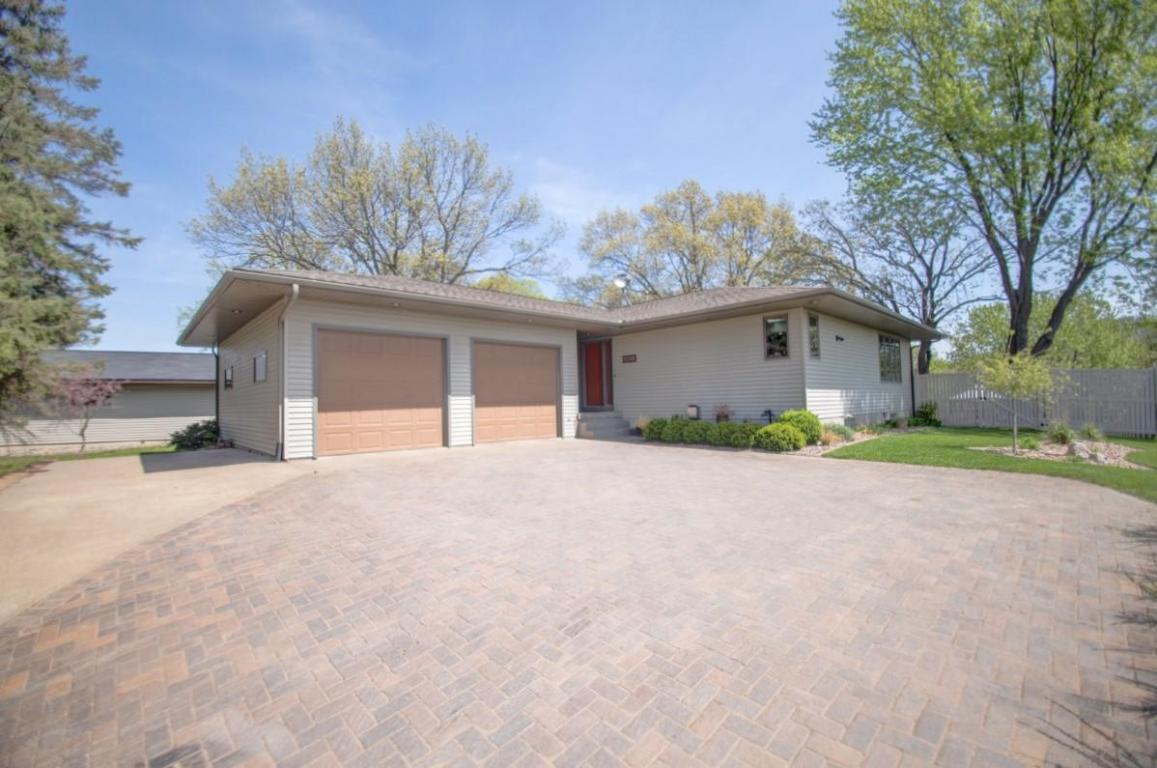 1330 Pine St, Onalaska, WI 54650 photo 1