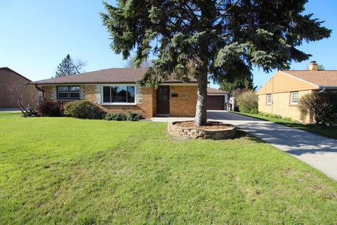 3944 E Iona, Cudahy, WI 53110 photo 1