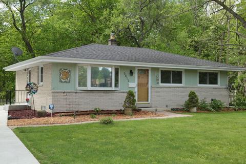 5812 Euston St, Greendale, WI 53129 photo 1