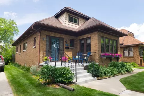 234 E Van Beck, Milwaukee, WI 53207 photo 1