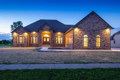 657 E Clancy, Jefferson, WI 53549 photo 1