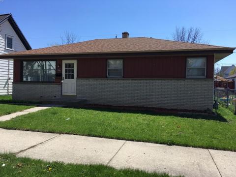 3751 Edgerton, Cudahy, WI 53110 photo 1