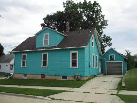2022 E Riv, Two Rivers, WI 54241 photo 1