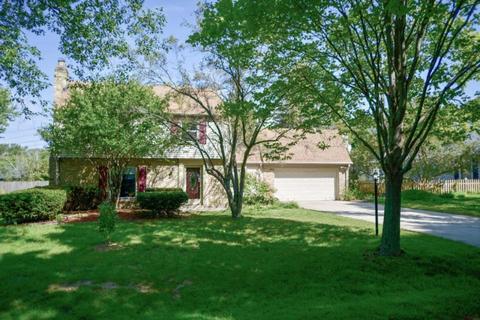 314 E Spooner Rd, Fox Point, WI 53217 photo 1