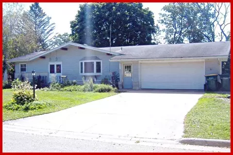 330 Riverside, Waterloo, WI 53594 photo 1
