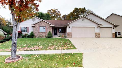 721 Oak Timber, Onalaska, WI 54650 photo 1
