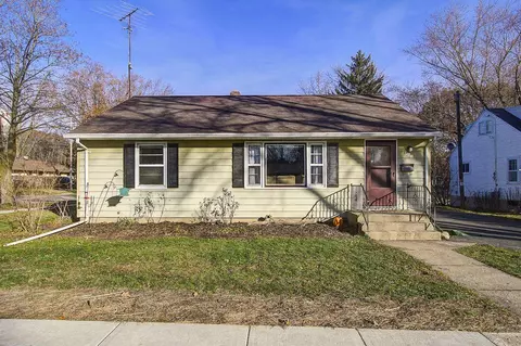 403 E Ogden, Jefferson, WI 53549 photo 1