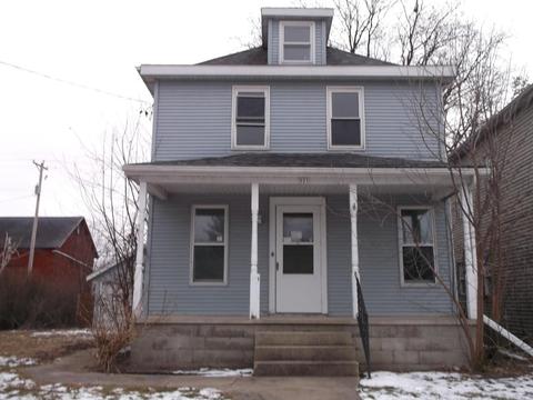 321 N Main, Fall River, WI 53932 photo 1