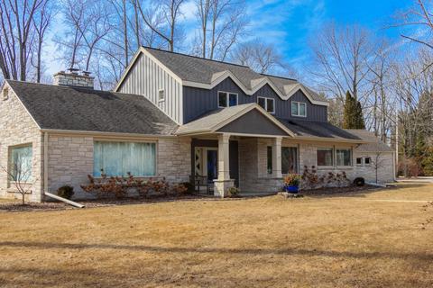 1045 E Thorne, Fox Point, WI 53217 photo 1