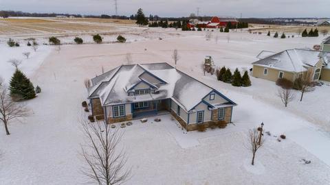 2938 Crosswind Trl, Jackson, WI 53037 photo 1