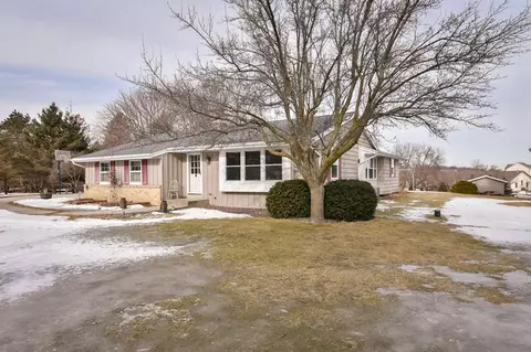 2836 Dry Gulch, Jackson, WI 53037 photo 1