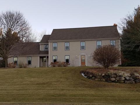 268 Birch Rd, Delafield, WI 53018 photo 1