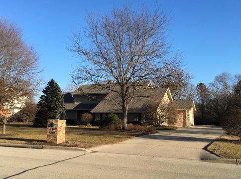 6325 Parkview, Greendale, WI 53129 photo 1