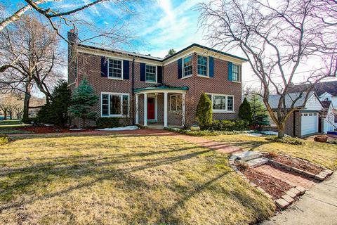 4797 N Cumberland Blvd Whitefish Bay Wi 27 Photos Mls Movoto