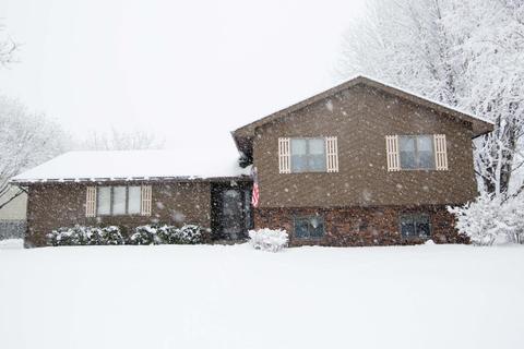 1212 Greenridge, Onalaska, WI 54650 photo 1