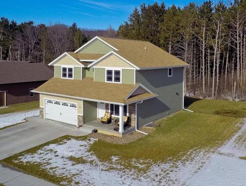 4056 Pineview, Onalaska, WI 54650 photo 1