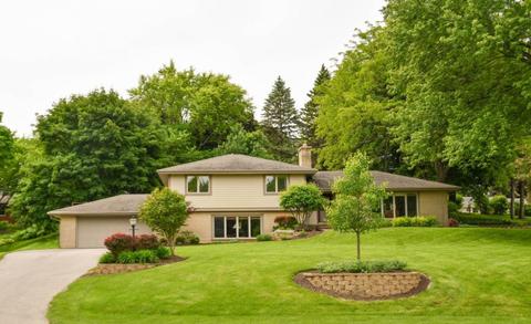 8640 W Rae, Greendale, WI 53129 photo 1