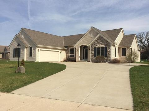 735 Pinehurst, Mukwonago, WI 53149 photo 1